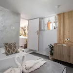 Dom wakacyjny Iriada House Rhodes City