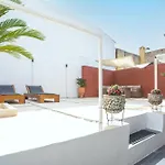 Iriada House *
