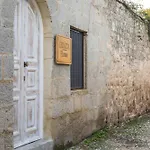 Iriada House