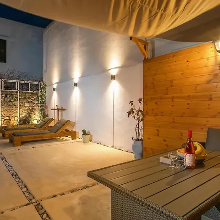 Nyaraló Iriada House