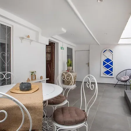 Nyaraló Iriada House