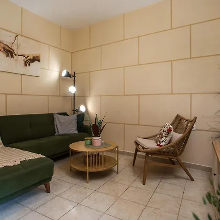 Iriada House Tatil Evi Rhodes City