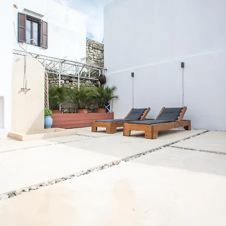 Holiday home Iriada House